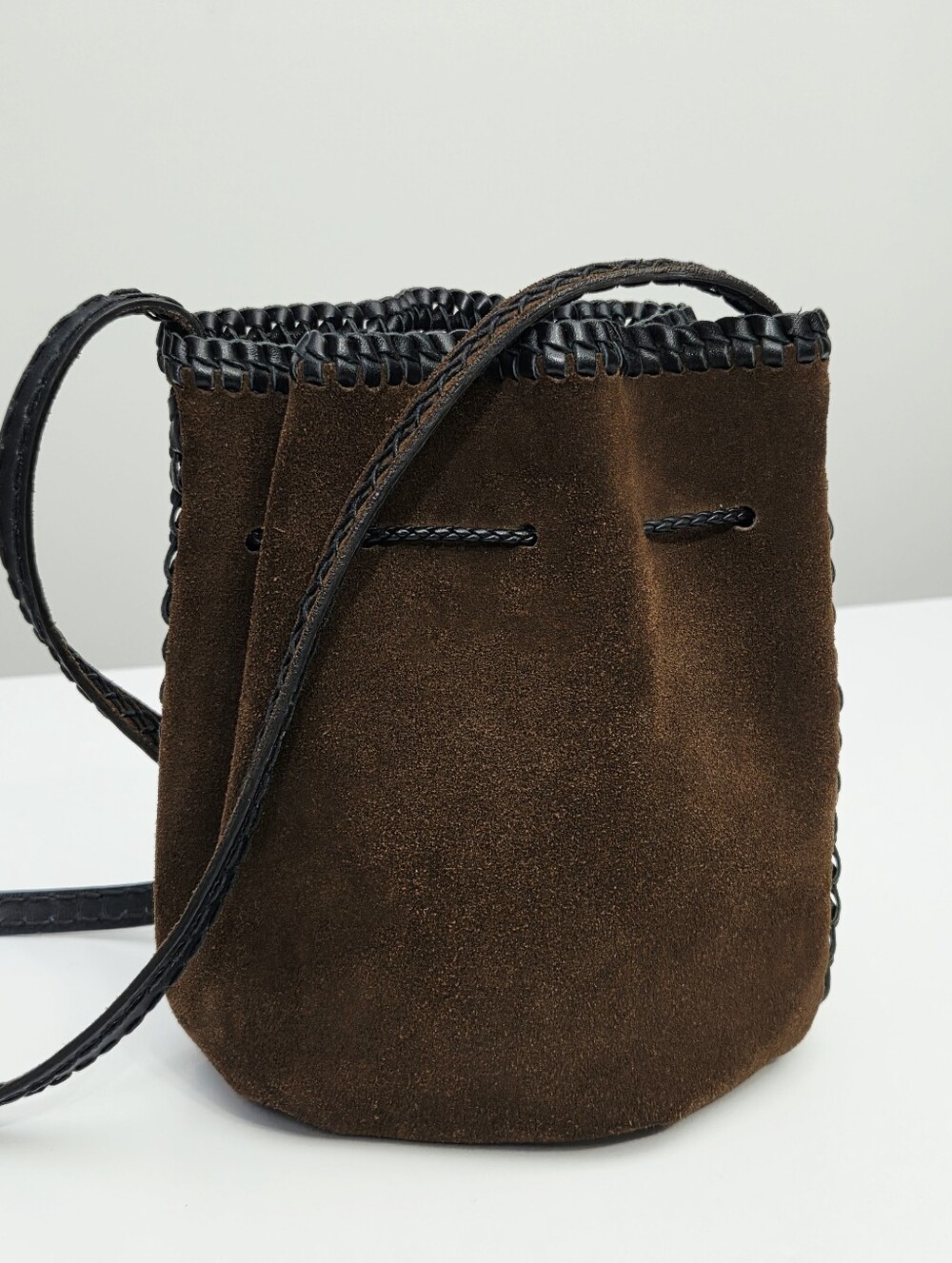 EXCELLENT IACOBELLA NIRMALA BUCKET BAG - Picture 5 of 6